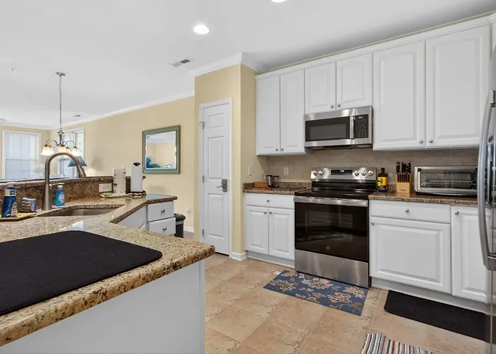 Apartment 6 Sunset Island Drive -