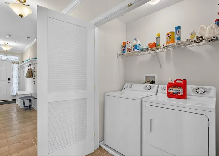 Apartment 6 Sunset Island Drive - *