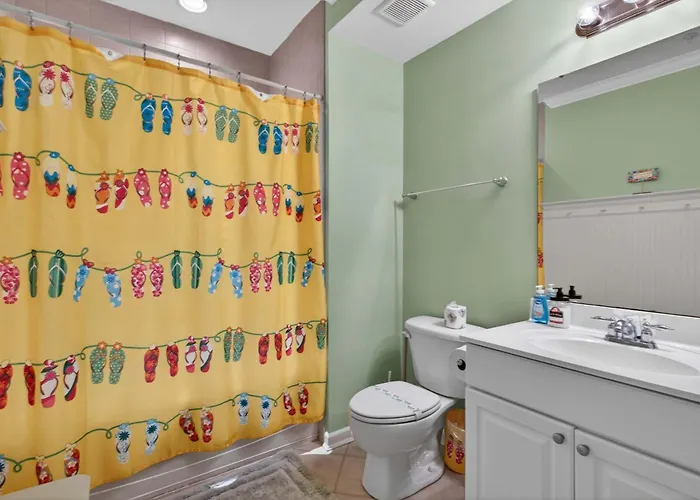 6 Sunset Island Drive - *